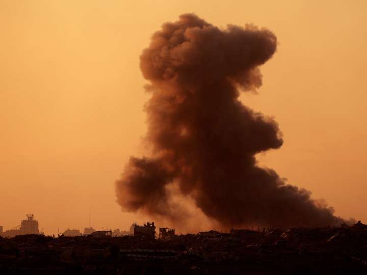 Israel strikes kill Palestinians near Gaza’s last functioning hospitals