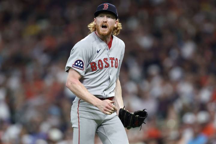 Deadspin | Report: Red Sox scratch Dustin May, call up Connelly Early