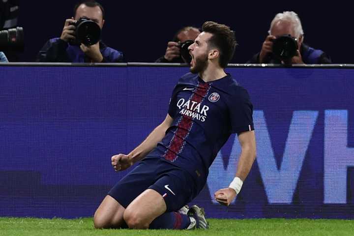 PSG brilla en casa: goleada 4