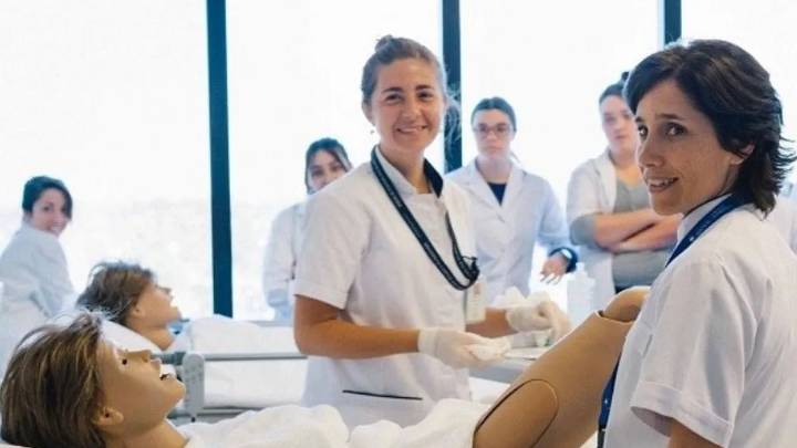 La Universidad Austral y una nueva convocatoria gratuita para el Curso de Ingreso a Enfermería