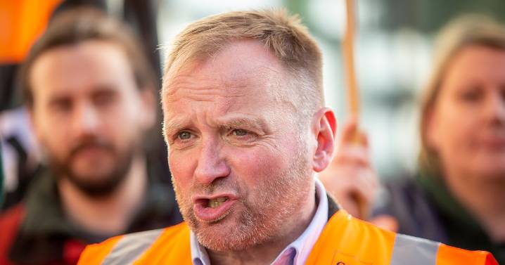 Trade union leader blames UK Government 'mistakes' for Scottish Labour poll collapse