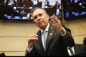 Efraín Cepeda se lanza como candidato a la Presidencia de Colombia