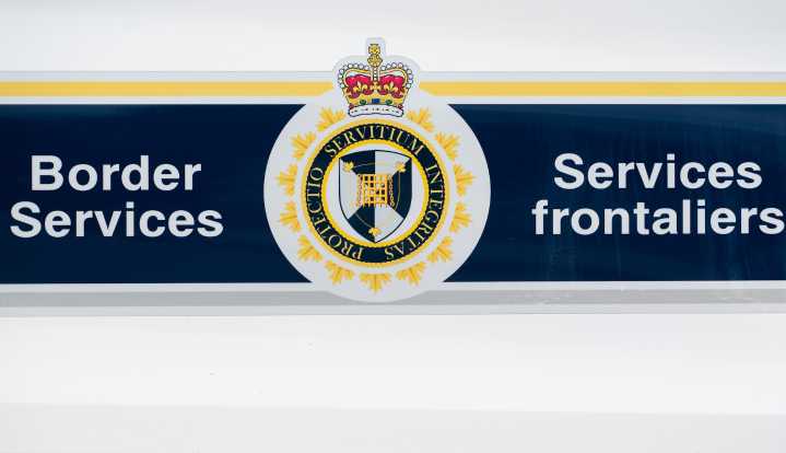 CBSA self-service kiosks outage resolved after causing delays at customs in airports