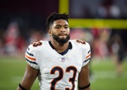 Deadspin | Bears RB Roschon Johnson practices, questionable vs. Vikings
