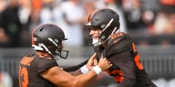 Browns nip Packers at buzzer