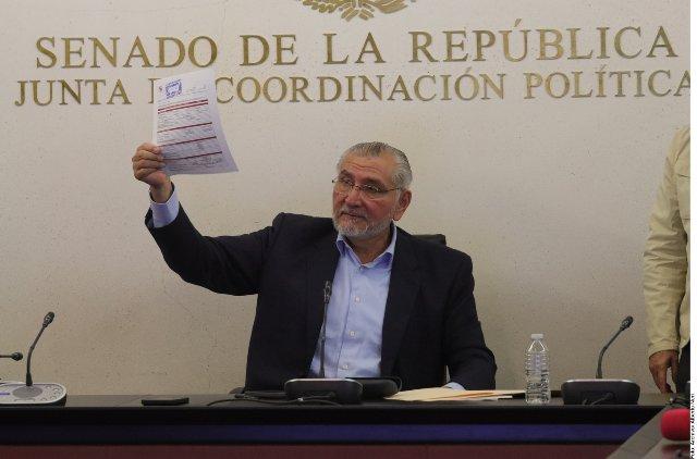 Paga Adán ISR de ¡2.4%!
