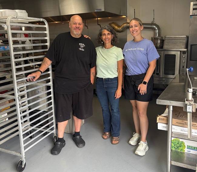 Southcoast Health teams up with Marion Institute to launch Cooks for Community program