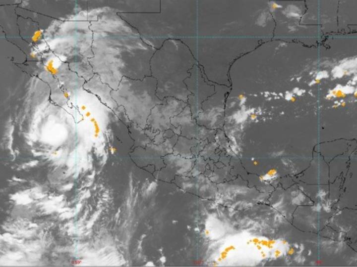 Huracán Lorena se intensifica a categoría 1 y podría alcanzar categoría 2; alerta por lluvias en Baja California Sur, Sonora y Sinaloa