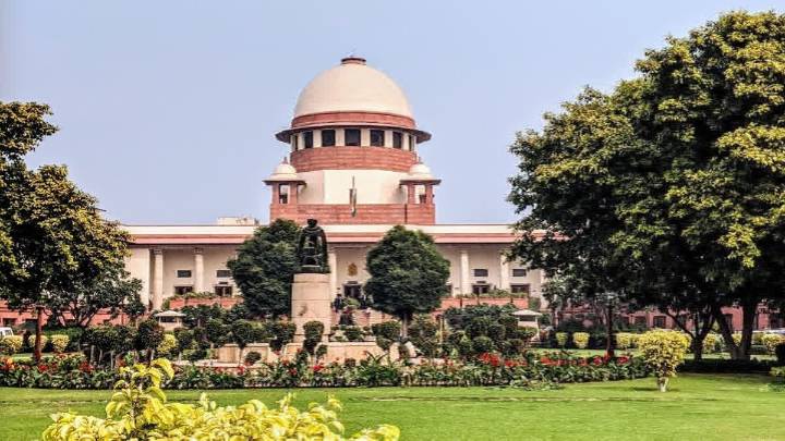 Supreme Court Junks Plea Seeking Ban On Salman Rushdie's 'The Satanic Verses'