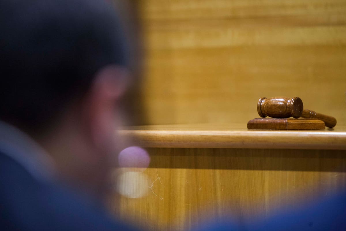 Suspenden a funcionaria judicial de Loncoche por difundir contenido erótico sexual