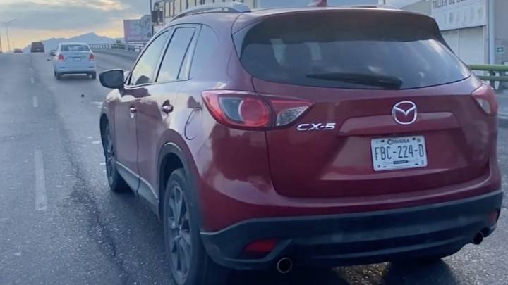 Accidentes viales dejan a un policía lesionado e intenso tráfico en Periférico LEA