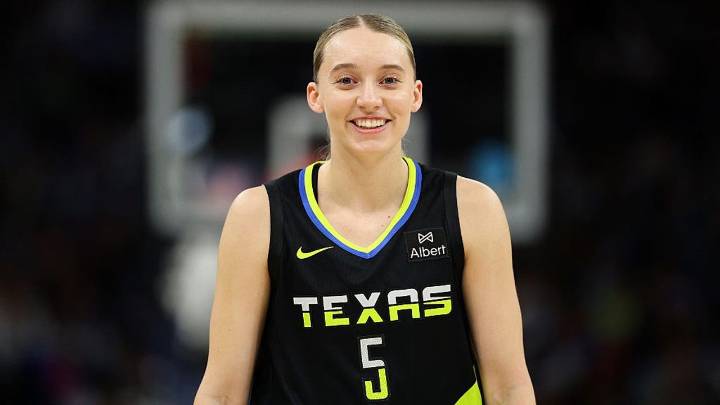 Paige Bueckers named AP Rookie of the Year | FOX 4 Dallas-Fort Worth