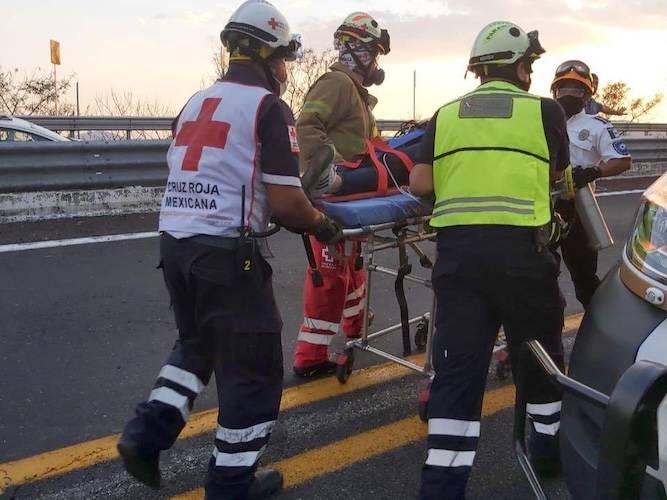 Le dispararon a un trabajador de la autopista