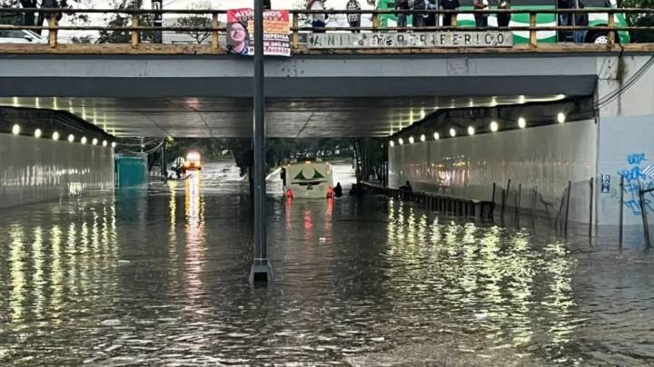 Intensas lluvias dejan inundaciones en GAM, Iztapalapa y más