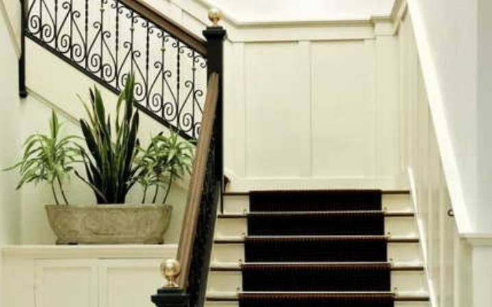 Avoid these outdated staircase designs