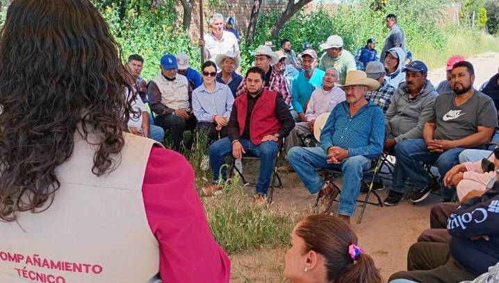 Realizan taller de elaboración de Bioinsumos