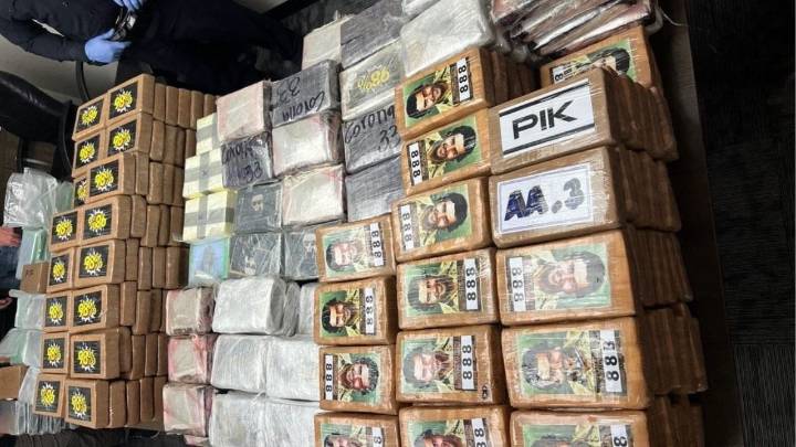 K-9 Sniffs out 1,000 Pounds of Cocaine Inside Big Rig on 15 Freeway in Barstow