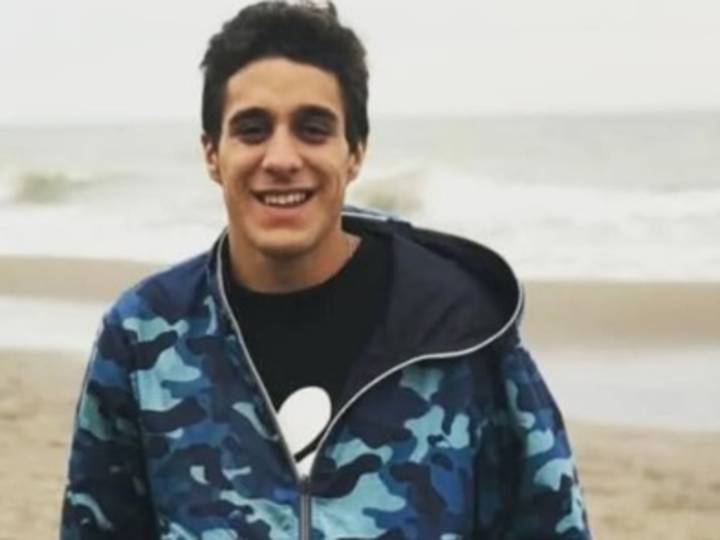 Jugaba al fútbol y cayó fulminado: no pudieron reanimarlo