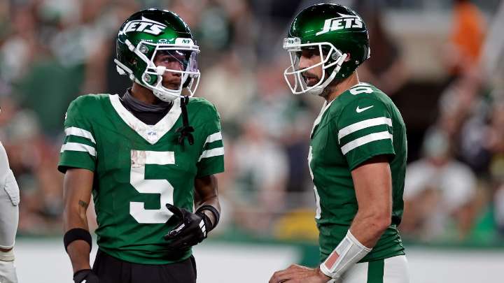 Star Jets WR says he hasn’t talked to Aaron Rodgers since New York exit: ‘Wish him the best’