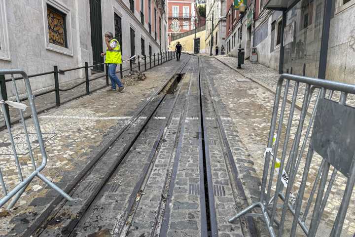 Identificados todos los fallecidos por el descarrilamiento del histórico funicular de Lisboa