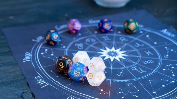 Horóscopo Negro: lo que le espera a cada signo del Zodíaco en el final de 2025 entre cambios, pruebas y revelaciones