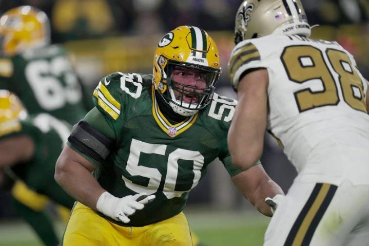 Packers could be down two O-line starters for 'TNF' vs. Commanders