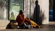 Las personas sin hogar alojadas en centros crecen un 55% respecto a 2022