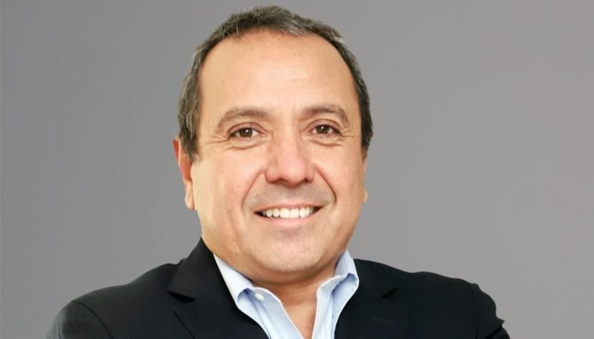 Patricio Góngora renuncia al directorio de Canal 13 tras ser vinculado a red de bots contra Matthei y Jara