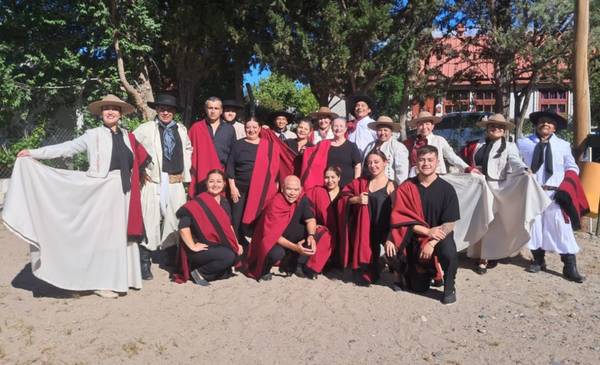 El ballet «Raíces Salteñas organiza la «Fiesta de la primavera»