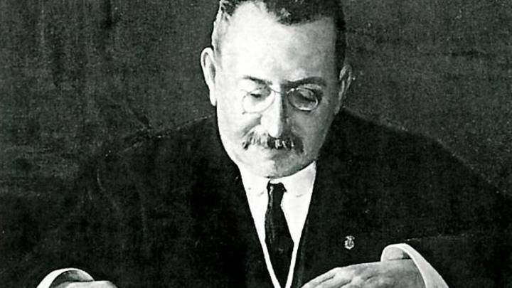Cal un funcionariat capaç i diligent (1910)