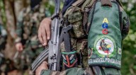 Coca, oro y poder: el pulso entre el Clan del Golfo y el ELN en plena mesa de diálogo
