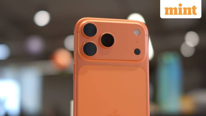 UP Influencer asks followers for small UPI donations to buy iPhone 17 Pro Max