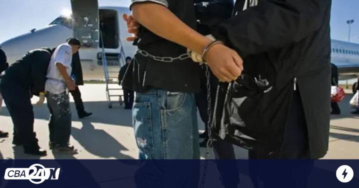 Bajo estricto secreto, llega un avión desde EE. UU. con deportados argentinos