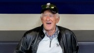 Brewers clinch playoffs with emotional Bob Uecker tribute