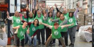 La solidaridad no tiene edad: 80 adultos mayores trabajan como voluntarios en el Banco de Alimentos de Buenos Aires