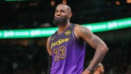 Lakers’ LeBron James makes unreal flex after HOF induction