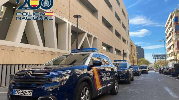 Colapso de tráfico en Alicante por un aviso bomba en un punto de votación a las elecciones en Moldavia