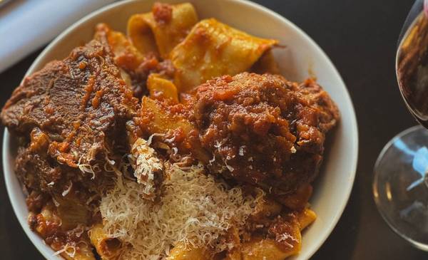 Los 16 lugares para salir a comer platos suculentos y sabrosos en Buenos Aires
