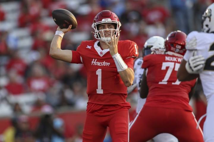 Deadspin | Houston opens Big 12 slate with home win over Colorado