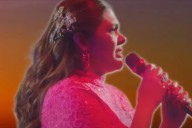 Yuridia estrena 'Que agonía' en solitario