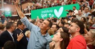 Sánchez arropa la candidatura de Montero en un multitudinario acto en Málaga, en imágenes