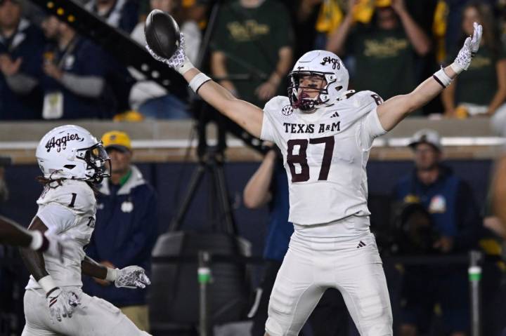 No. 16 Texas A&M beats No. 8 Notre Dame 41