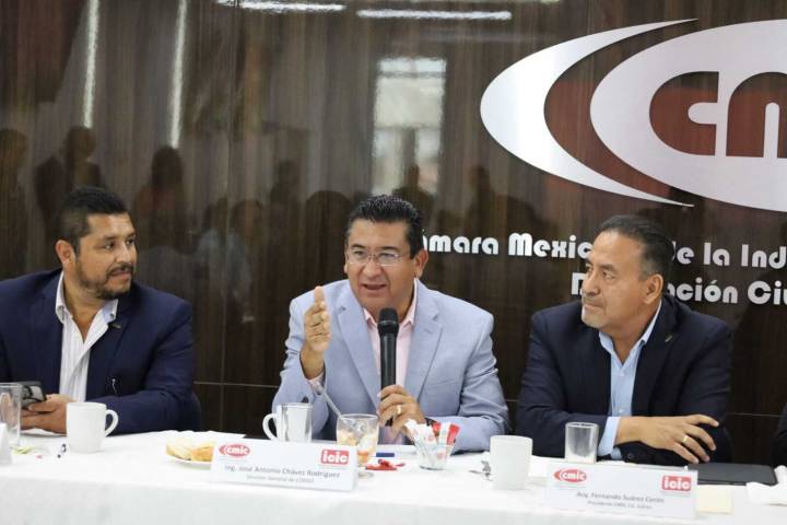 Estado y CMIC a impulsar desarrollo urbano en Juárez