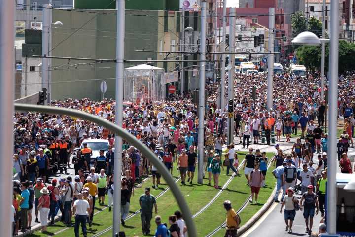 Gran peregrinación de la Virgen de Candelaria a Santa Cruz de Tenerife: estos son los barrios por los que pasará