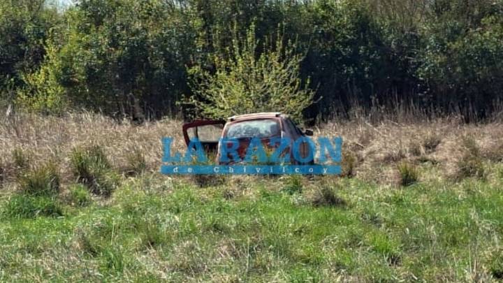 Vuelco de un automóvil en Ruta Nacional 5: trabajan Policía Vial y Bomberos
