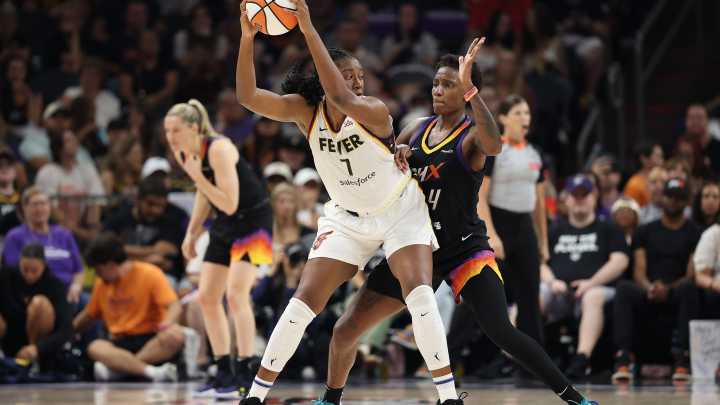 Fever vs Sky live score today: Caitlin Clark injury news, stats, TV