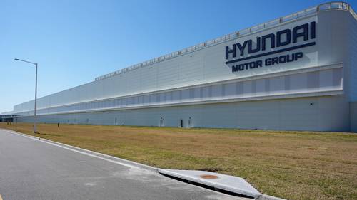 Al menos 450 personas detenidas por ICE en planta de Hyundai en Georgia
