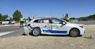 Colisión de un coche y un bus de Avanza en Machacón