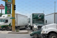 Anierm atribuye largas filas en puentes a falta de personal en aduanas