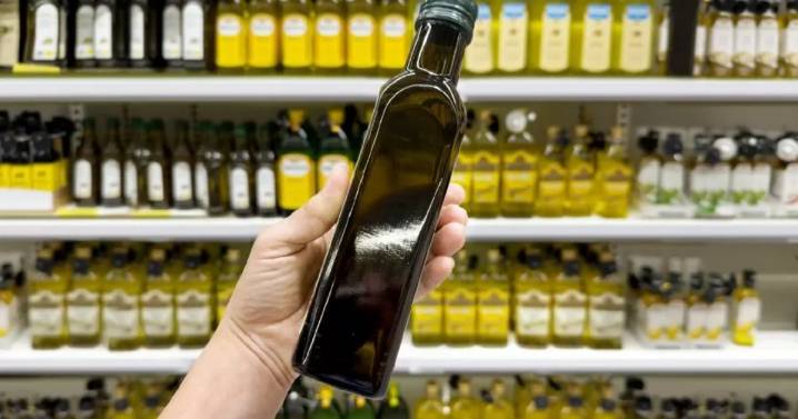 Exigen el retiro de un conocido aceite de oliva de los supermercados por ser ilegal y peligroso 